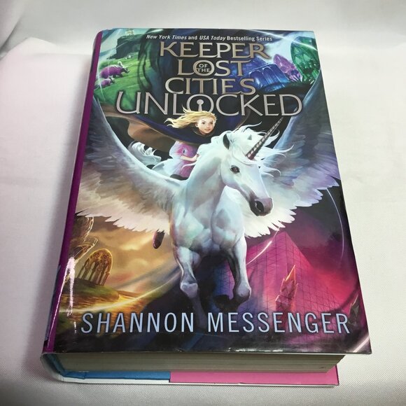 Unlocked Book 8.5 (Keeper of the Lost Cities) - Paperback - VERY GOOD - Picture 1 of 12